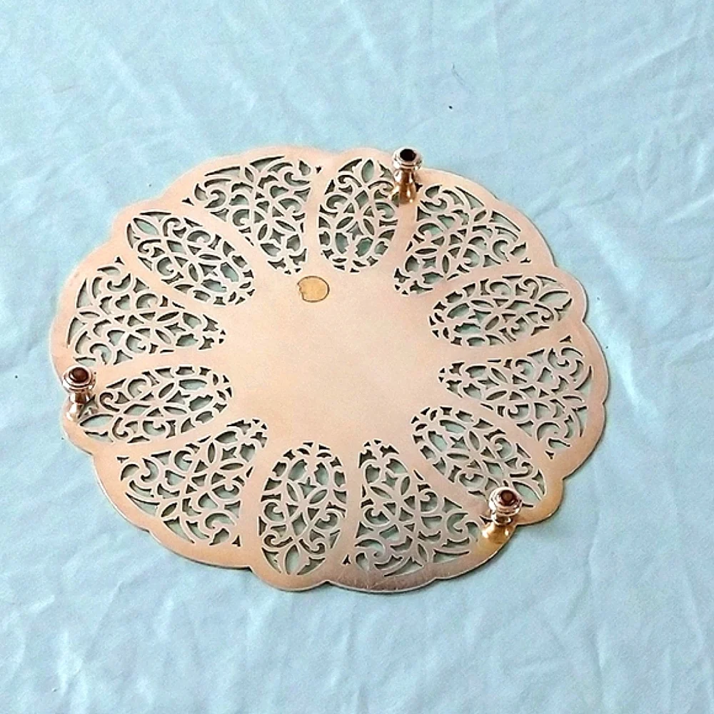 Vintage Rogers footed silver plate trivet